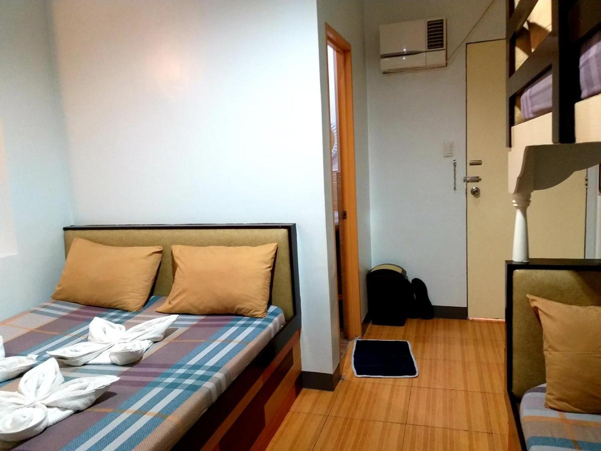 Sola Eleganza Apartelle Quezon City Exterior foto